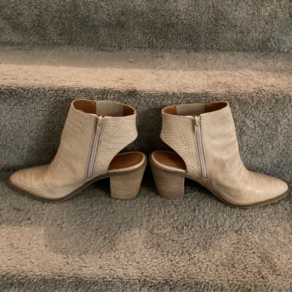 NWOB Lucky Brand Leather Boot Open Heel - Picture 5 of 8